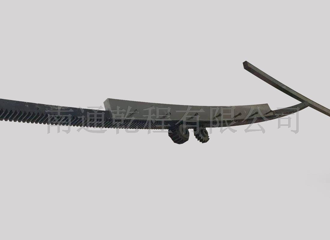 ֱ��18m�⻡�XȦ���Dʾ��һ��������(sh��)�tƴ��һ����(g��)Ȧ��